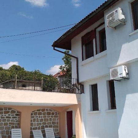 Guest House Harmony Veliko Tarnovo Exterior photo